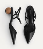 34 / Black