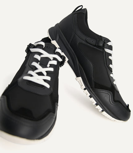 Contrasting Chunky Sneakers