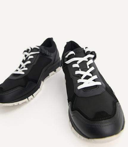 Contrasting Chunky Sneakers