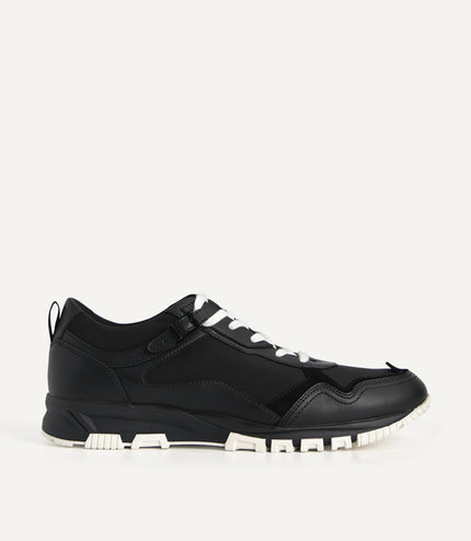 Contrasting Chunky Sneakers