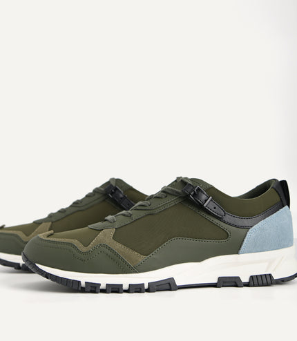 Contrasting Chunky Sneakers