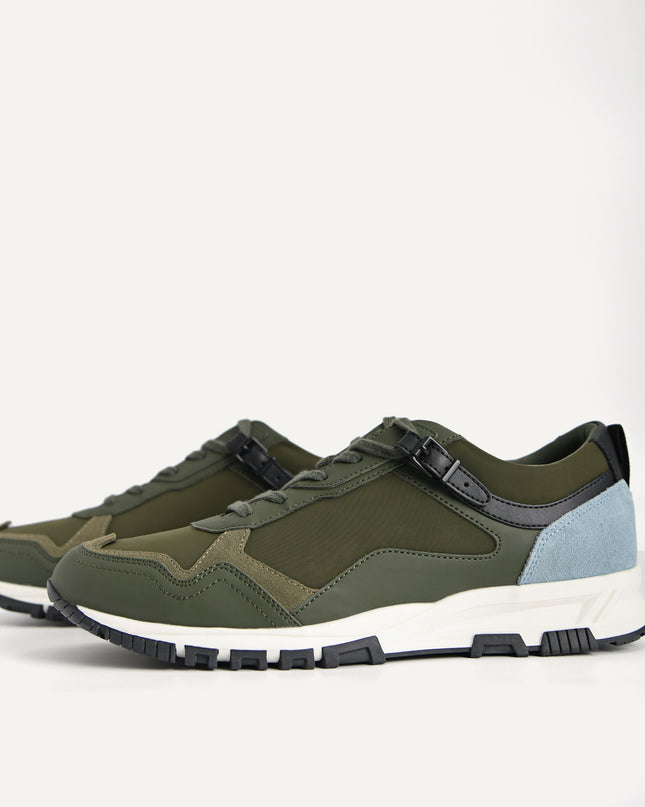 Contrasting Chunky Sneakers