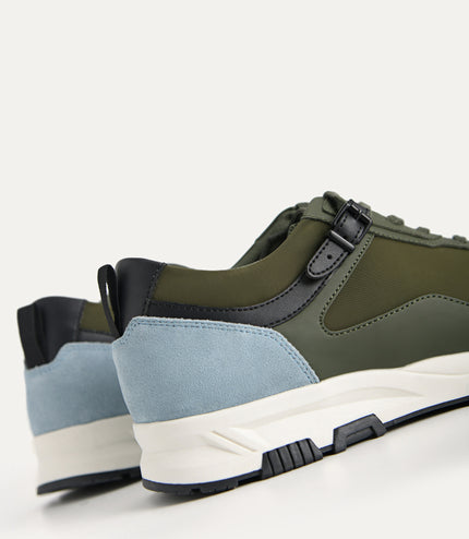 Contrasting Chunky Sneakers