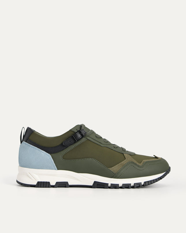 Contrasting Chunky Sneakers