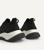 39 / Black