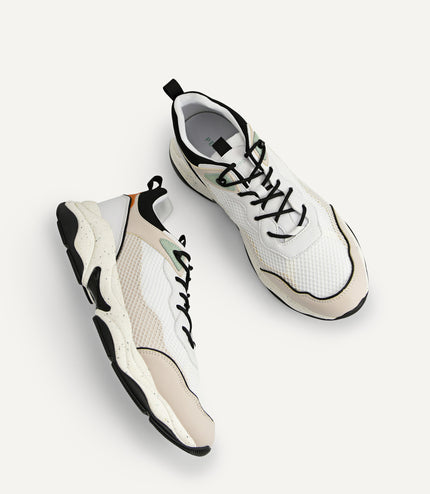 Magma Sneakers