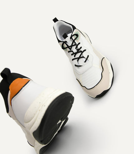 Magma Sneakers