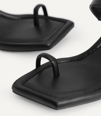 Strappy Toe Loop Heeled Sandals