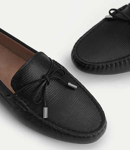Lizard-effect Leather Bow Moccasins