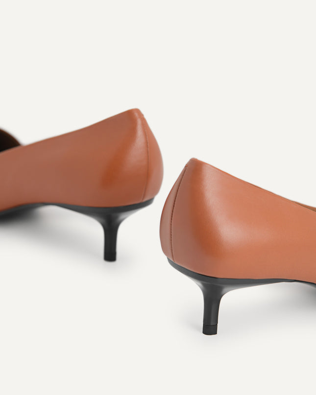 Leather Pointed Toe Pumps
