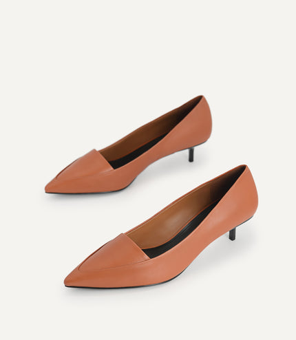 Leather Pointed Toe Pumps