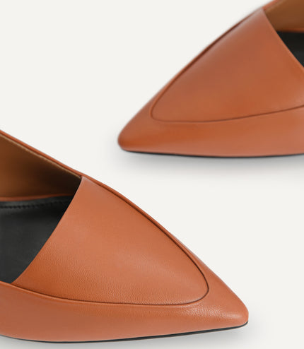 Leather Pointed Toe Pumps