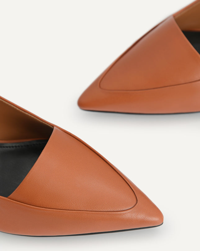 Leather Pointed Toe Pumps