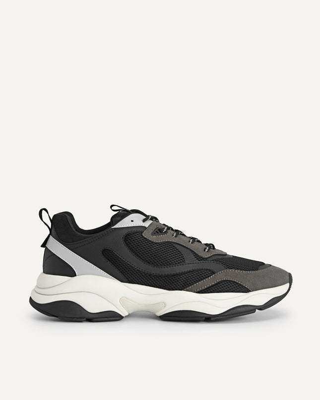 Magma Sneakers