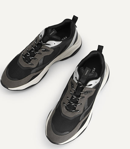 Magma Sneakers