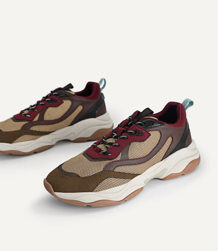 Magma Sneakers