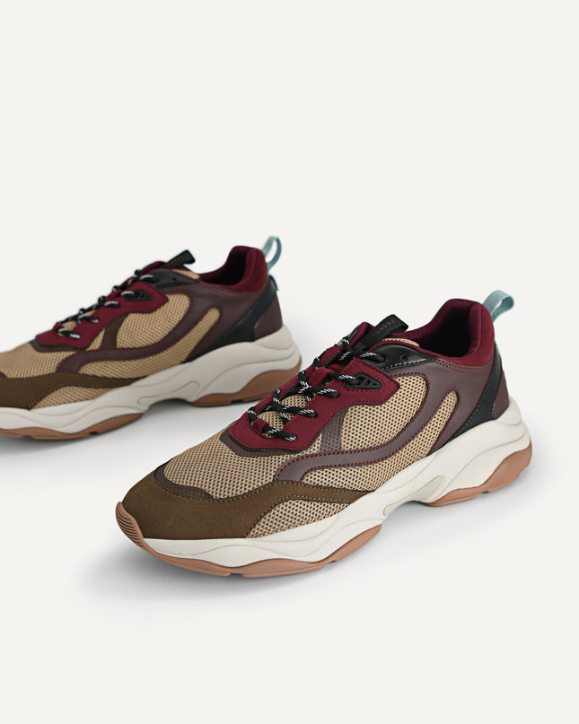 Magma Sneakers