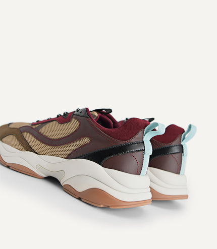 Magma Sneakers