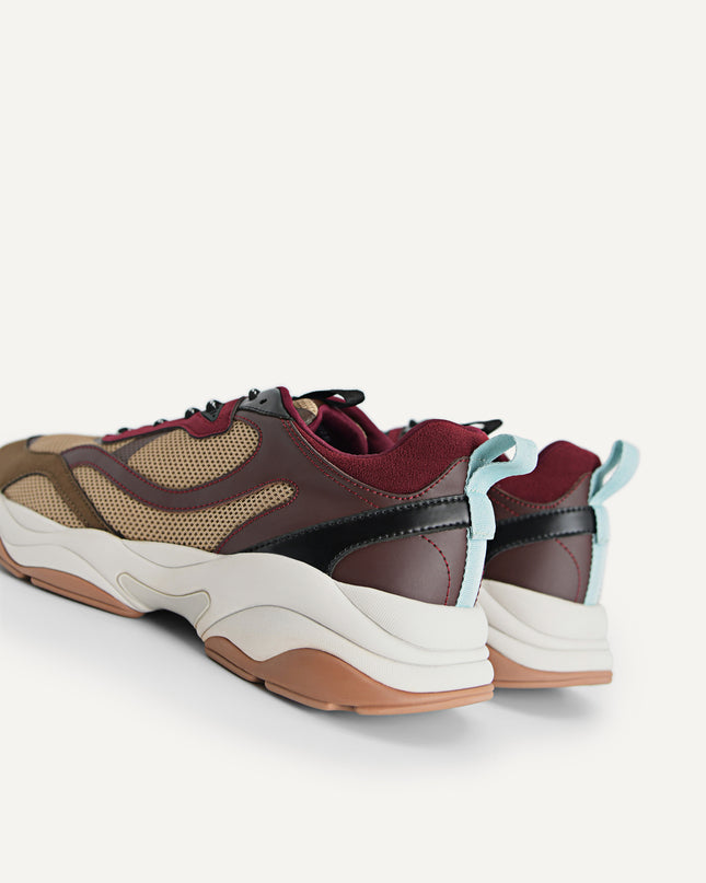 Magma Sneakers