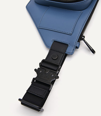 Multipocketed Sling Pouch