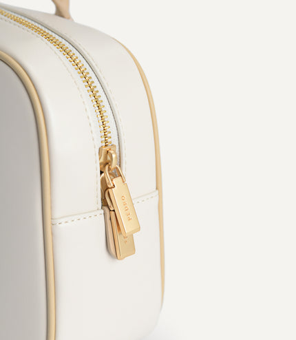 Chain Detailed Top Handle Bag