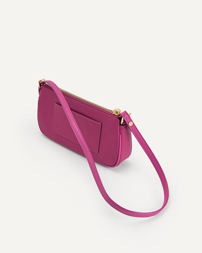 Leather Chain Detailed Shoulder Bag