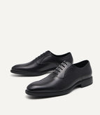 39 / Black