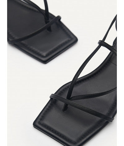 Jatte Strappy Sandals - Black